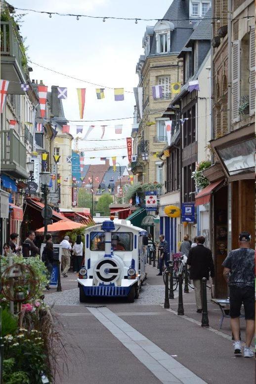 Cosy Duplex Centre Trouville Parking Gratuit Экстерьер фото
